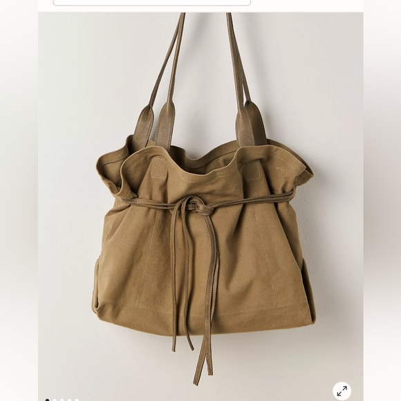 Handbags - ISO Free People Daybreaker tote.
